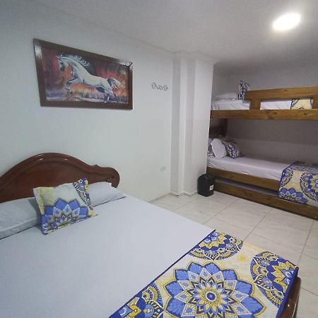 Hotel Eterna Primavera Medellín Buitenkant foto