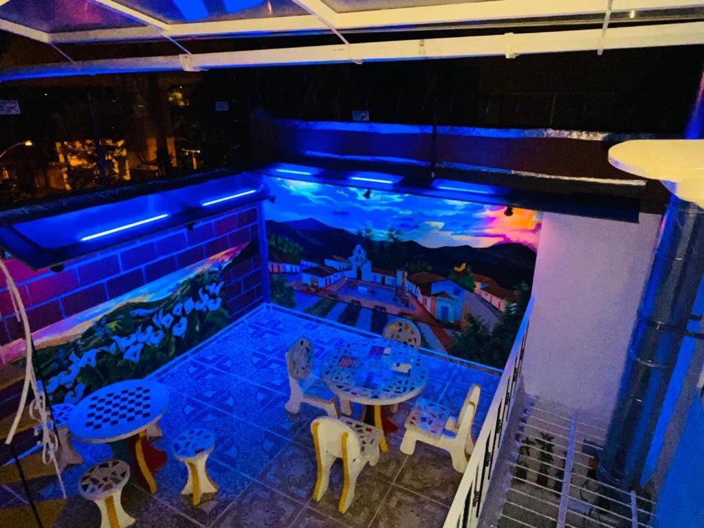 Hotel Eterna Primavera Medellín Buitenkant foto