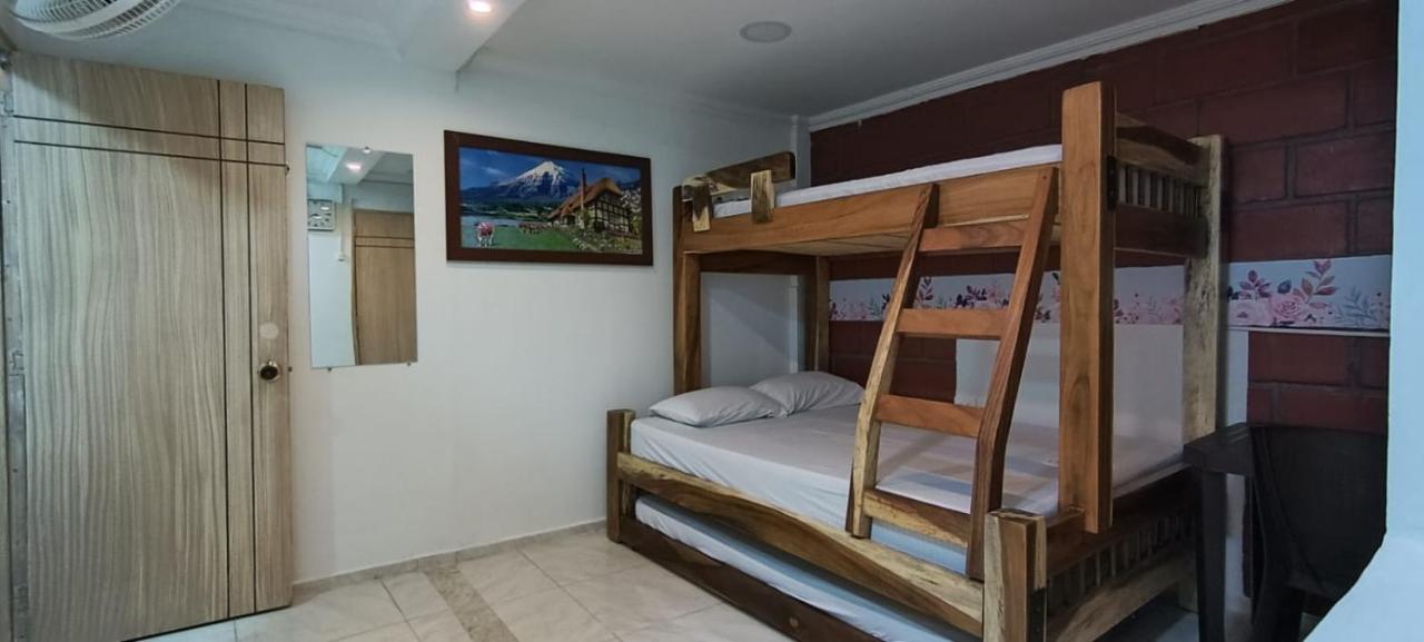 Hotel Eterna Primavera Medellín Buitenkant foto